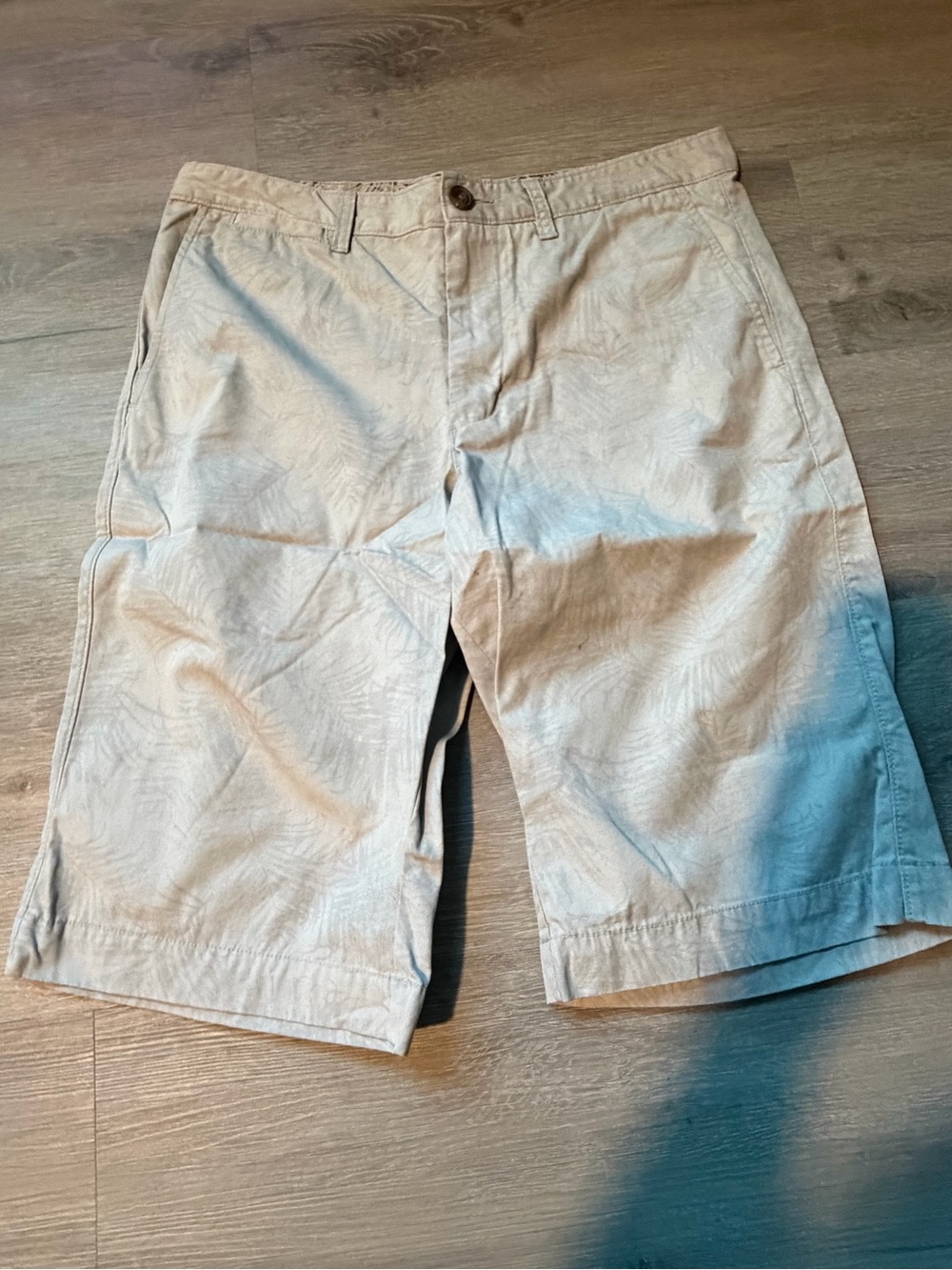 Merona Men’s Beige Dress Shorts - 32